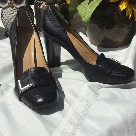 Shoes - Picture 3 of 3